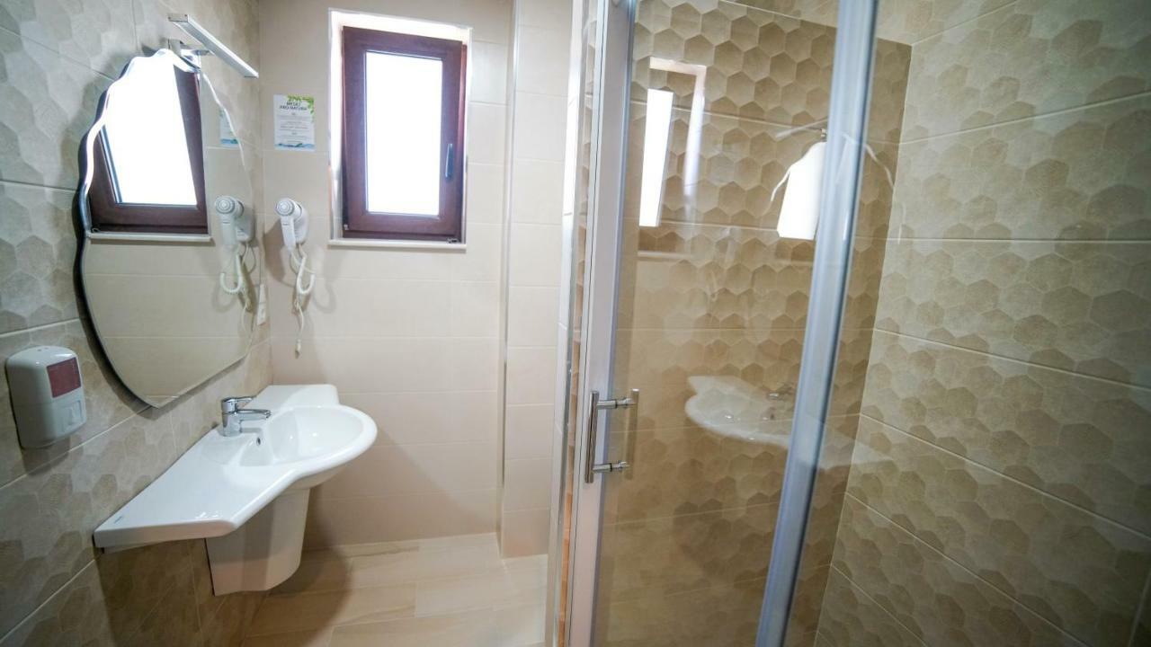 Valurile Marii Vama - Veche Hotel Vama Veche Kültér fotó
